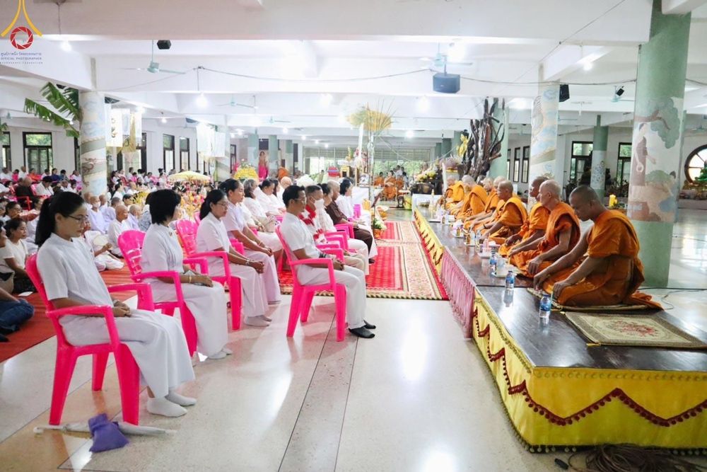 ภาพ No.164179:พิธีทอดกฐินวัดสามพราน จ.นครปฐม ในโครงการกฐินสามัคคีทั่วไทย 30,000 วัด บูชาธรรม 80 ปี หลวงพ่อธัมมชโย โดย คณะศิษยานุศิษย์วัดพระธรรมกาย วันที่ 20 ตุลาคม พ.ศ. 2567