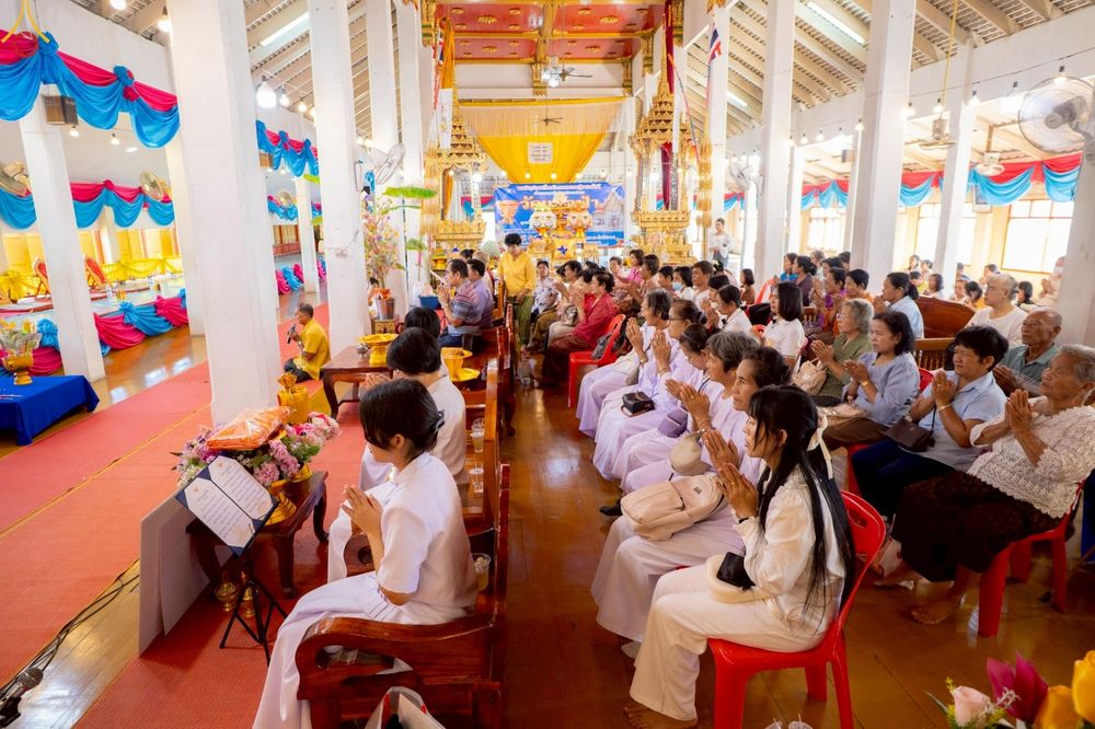 ภาพ No.259525:วันที่ 19 ตุลาคม พ.ศ. 2568 พิธีทอดกฐินสามัคคีทั่วไทย 30,000 วัด โดยคณะศิษยานุศิษย์ บูชาธรรม 81 ปี หลวงพ่อธัมมชโย ณ วัดแก้วฟ้า จ.พระนครศรีอยุธยา