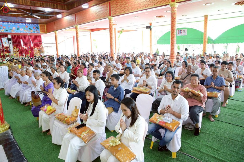 ภาพ No.251184:วันที่ 9 ตุลาคม พ.ศ. 2568 พิธีทอดกฐินสามัคคีทั่วไทย 30,000 วัด โดยคณะศิษยานุศิษย์ บูชาธรรม 81 ปี หลวงพ่อธัมมชโย ณ วัดถ้ำห้วยกลาง ตำบลเขาทะลุ อำเภอสวี จังหวัดชุมพร