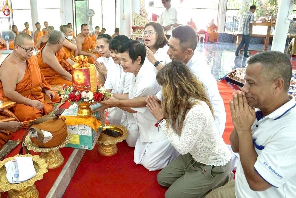 ภาพ No.266562:วันที่ 12 ตุลาคม พ.ศ. 2568 พิธีทอดกฐินสามัคคีทั่วไทย ณ วัดท่าเมรุ อ.บางกล่ำ จ.สงขลา โดยคณะศิษยานุศิษย์ บูชาธรรม 81 ปี หลวงพ่อธัมมชโย