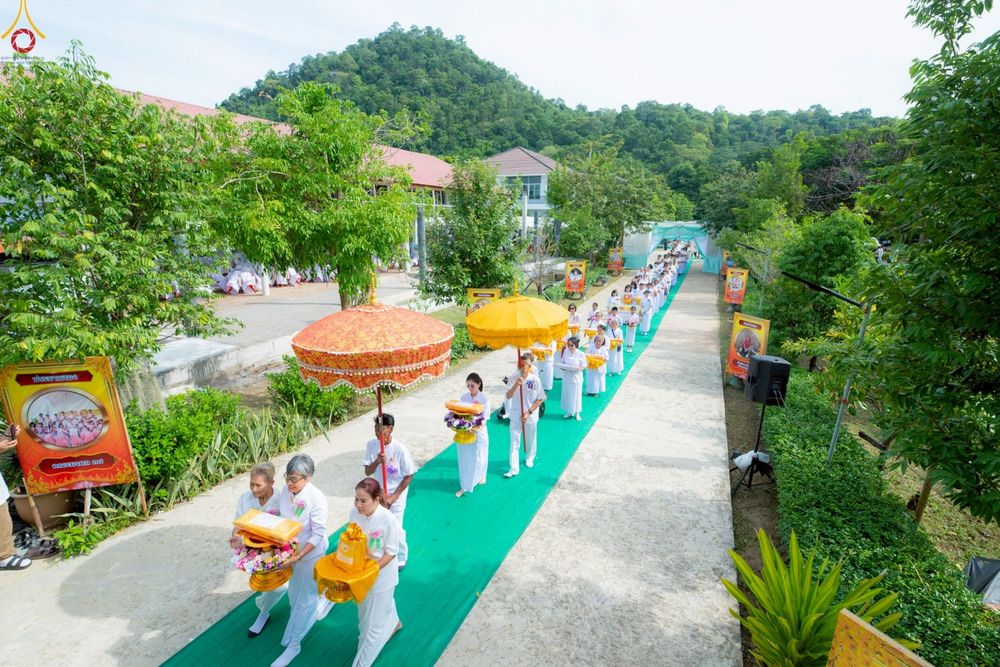 ภาพ No.263553:วันที่ 23 ตุลาคม พ.ศ. 2568 พิธีทอดกฐินสามัคคี เพื่อปรับปรุงและต่อเติมอาคารอเนกประสงค์ และพิธีทอดกฐินสามัคคีทั่วไทย 30,000 วัด ณ ศูนย์ปฏิบัติธรรมโพธารามราชบุรี ตำบลเขาชะงุ้ม อำเภอโพธาราม จังหวัดราชบุรี