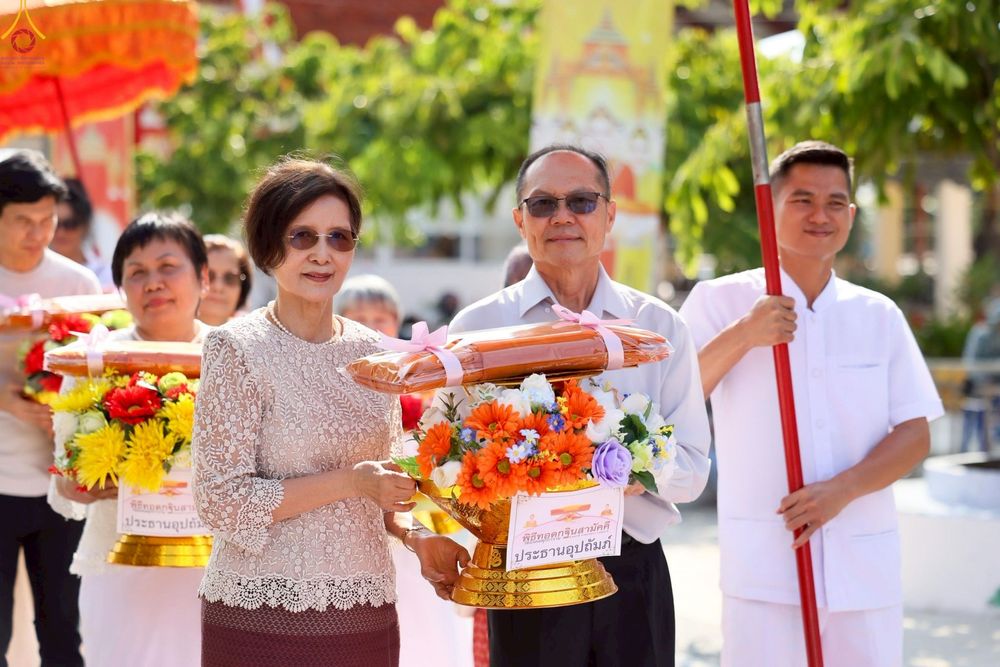 ภาพ No.252556:วันที่ 11 ตุลาคม พ.ศ. 2568 พิธีทอดกฐินสามัคคีทั่วไทย 30,000 วัด โดยคณะศิษยานุศิษย์ บูชาธรรม 81 ปี หลวงพ่อธัมมชโย ณ วัดมงคลพุกการาม ต. คลองสี่  อ.คลองหลวง จ.ปทุมธานี