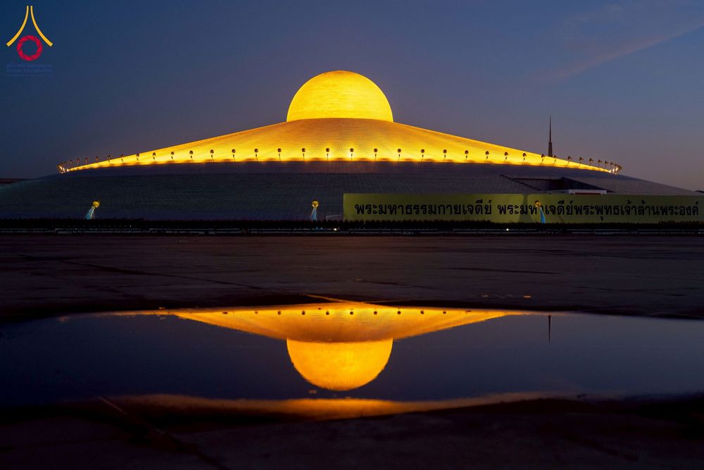 ภาพ No.276571:วันเสาร์ที่ 6 ธันวาคม  พ.ศ. 2568 พิธีเวียนประทักษิณและพิธีวันทาเจดีย์ โครงการอุปสมบทบูชาธรรมมหาปูชนียาจารย์ ประจำปี พ.ศ.2568 โครงการบวชพระนานาชาติ AEC และ WAB รุ่น CEO (นักบริหาร) รุ่นที่ 5 ณ มหาธรรมกายเจดีย์ วัดพระธรรมกาย