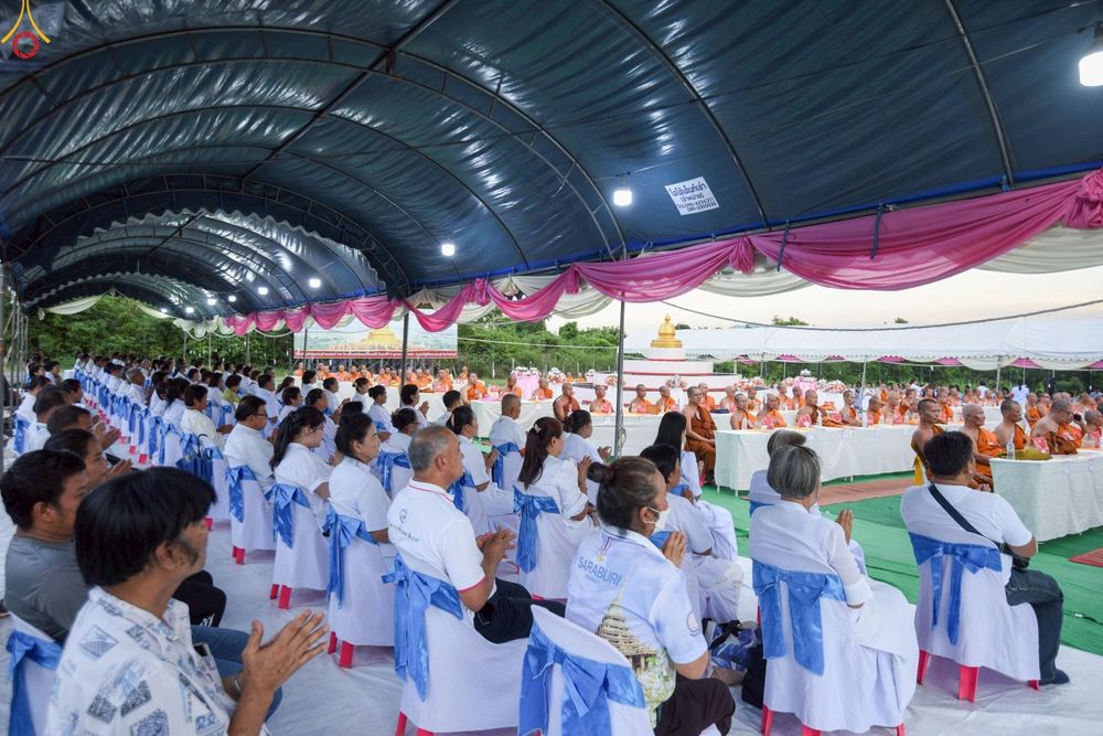 ภาพ No.261534:วันที่ 17-18 ตุลาคม พ.ศ. 2568 พิธีเจริญพระพุทธมนต์คณะสงฆ์ 108 กลั่นแผ่นดินองค์พระเจดีย์สระบุรี สมโภชองค์กฐิน และพิธีทอดกฐิน ณ ศูนย์ปฏิบัติธรรมสระบุรี ในโครงการกฐินสามัคคีทั่วไทย 30,000 วัด บูชาธรรม 81 ปี หลวงพ่อธัมมชโย โดยคณะศิษยานุศิษย์วัดพระธรรมกาย