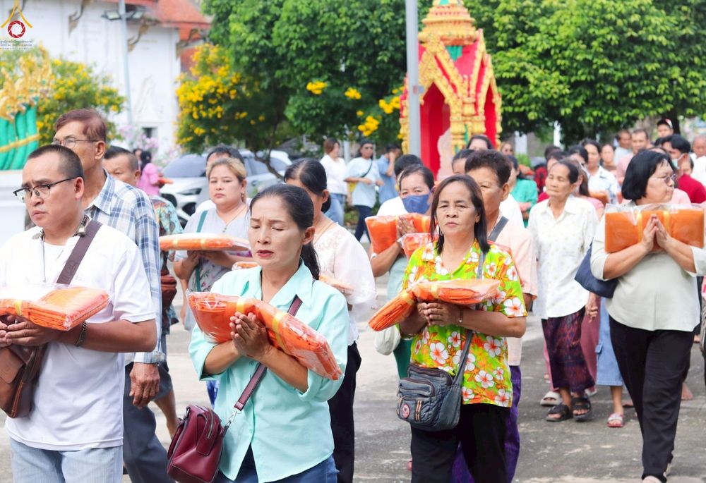 ภาพ No.250382:วันพุธที่ 8 ตุลาคม พ.ศ. 2568 พิธีทอดกฐินสามัคคีทั่วไทย 30,000 วัด โดยคณะศิษยานุศิษย์ บูชาธรรม 81 ปี หลวงพ่อธัมมชโย ณ วัดรางกำหยาด อ.บางเลน จ.นครปฐม