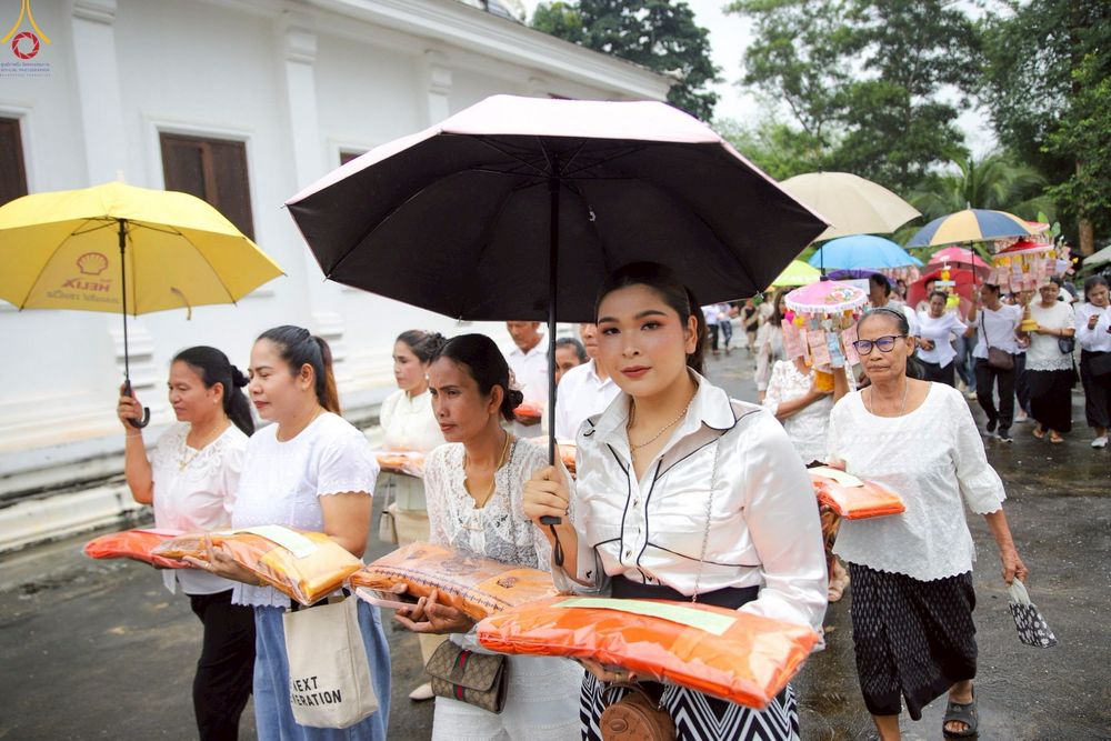 ภาพ No.271859:วันที่ 30 ตุลาคม พ.ศ. 2568 พิธีทอดกฐินสามัคคีทั่วไทย ณ วัดกาฬสินธุ์ ต.ประสงค์ อ.ท่าชนะ จ.สุราษฎร์ธานี โดยคณะศิษยานุศิษย์ บูชาธรรม 81 ปี หลวงพ่อธัมมชโย