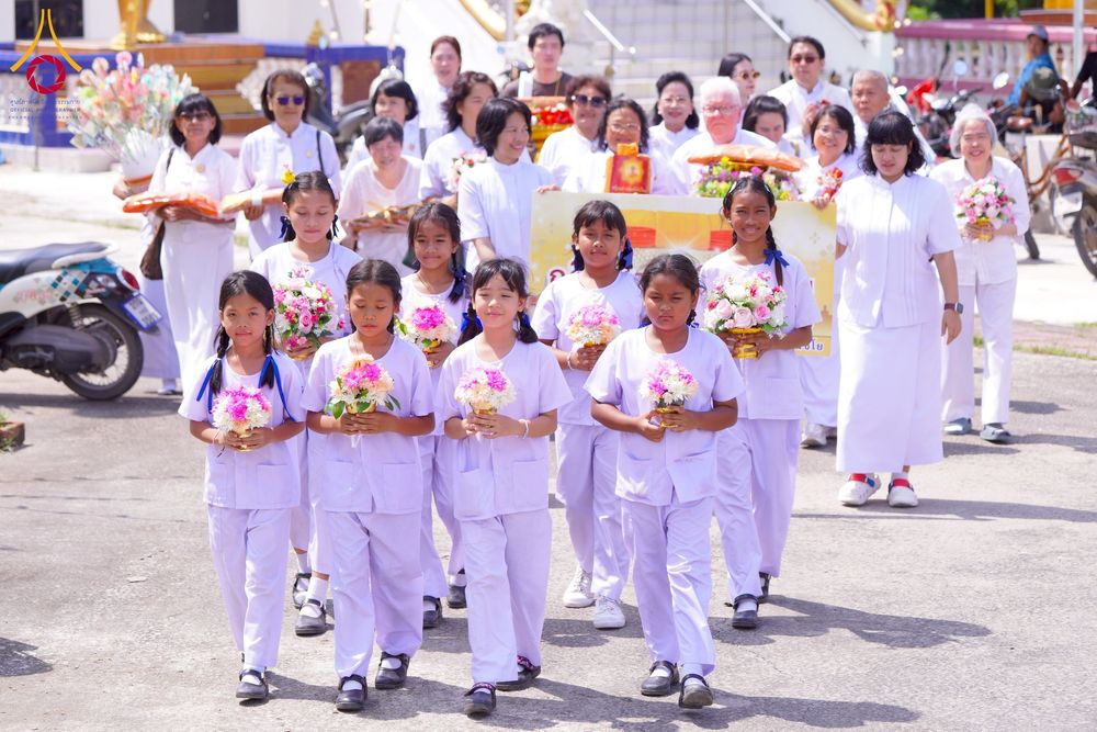 ภาพ No.275565:วันที่ 5 พฤศจิกายน พ.ศ. 2568 พิธีทอดกฐินสามัคคีทั่วไทย ณ วัดวังมะนาว อ.ปากท่อ จ.ราชบุรี โดยคณะศิษยานุศิษย์ บูชาธรรม 81 ปี หลวงพ่อธัมมชโย