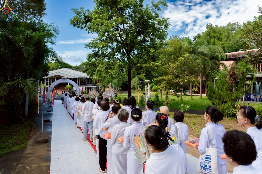 ภาพ No.256956:วันพฤหัสบดีที่ ๑๖ ตุลาคม พ.ศ. ๒๕๖๘ พิธีทอดกฐินสามัคคีเพื่อรองรับประดิษฐานองค์เจดีย์ ณ ศูนย์ปฏิบัติธรรมเถินเทิดธรรม อ.เถิน จ.ลำปาง