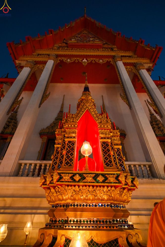 ภาพ No.297177:วันที่ 17 มกราคม พ.ศ. 2569 พิธีจุดประทีปถวายเป็นพุทธบูชา และบูชาธรรมมหาปูชนียาจารย์ (ภาพชุดที่ 2) ณ วัดโบสถ์บน ต.บางคูเวียง จ.นนทบุรี อนุสรณ์สถานลำดับที่ 4 สถานที่เกิดด้วยกายธรรม ในโครงการธรรมยาตรา กตัญญูบูชา มหาปูชนียาจารย์ พระมงคลเทพมุนี(สด จนฺทสโร) พร