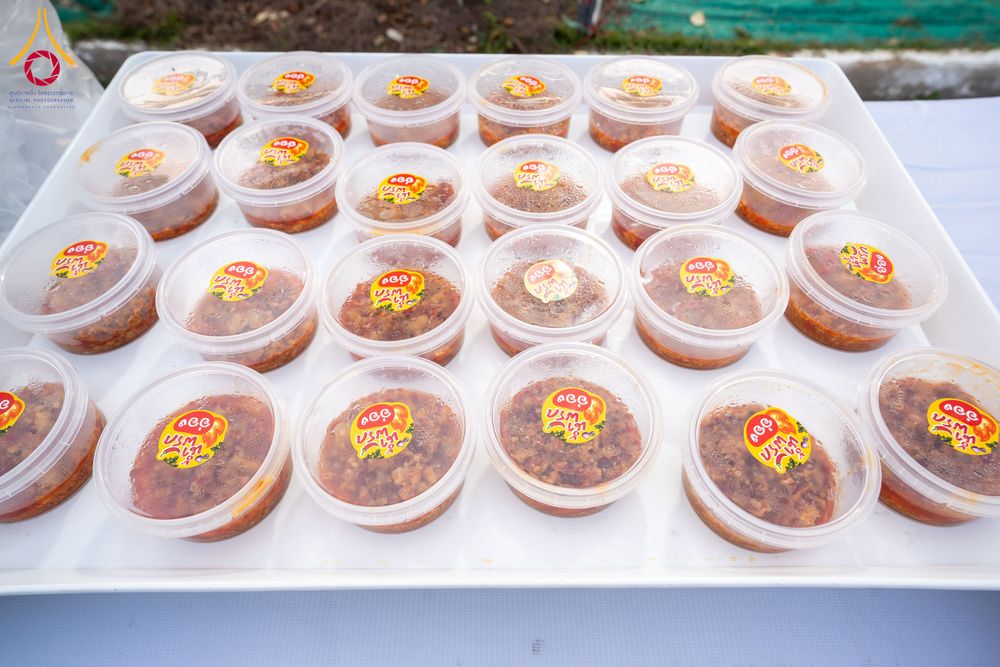 ภาพ No.292683:วันที่ 12 มกราคม พ.ศ. 2569 พิธีถวายภัตตาหารเป็นสังฆทาน แด่พระธรรมยาตรา ณ อนุสรณ์สถานมหาวิหารพระมงคลเทพมุนี (โลตัสแลนด์) อ.สองพี่น้อง จ.สุพรรณบุรี ในโครงการธรรมยาตรา กตัญญูบูชา มหาปูชนียาจารย์ พระมงคลเทพมุนี(สด จนฺทสโร) พระผู้ปราบมาร อนุสรณ์สถาน 7 แห่ง ปี