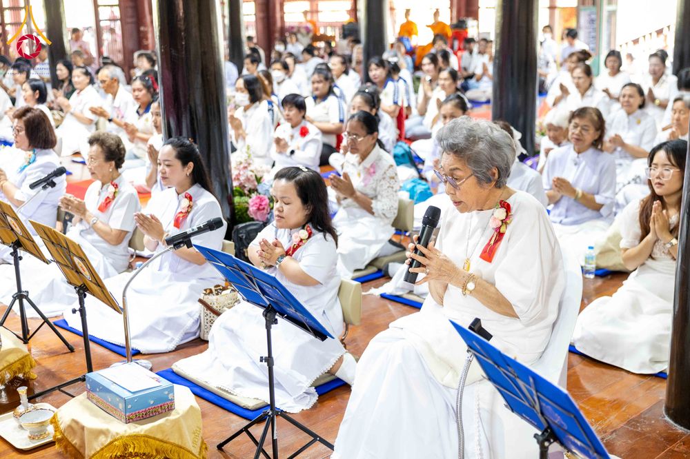 ภาพ No.300905:วันที่ 22 มกราคม พ.ศ. 2569 พิธีทอดผ้าป่าทำนุบำรุงศาสนสถาน ณ วัดบางปลา อ.บางเลน จ.นครปฐม ในโครงการธรรมยาตรา กตัญญูบูชา มหาปูชนียาจารย์ พระมงคลเทพมุนี(สด จนฺทสโร) พระผู้ปราบมาร อนุสรณ์สถาน 7 แห่ง ปีที่ 14