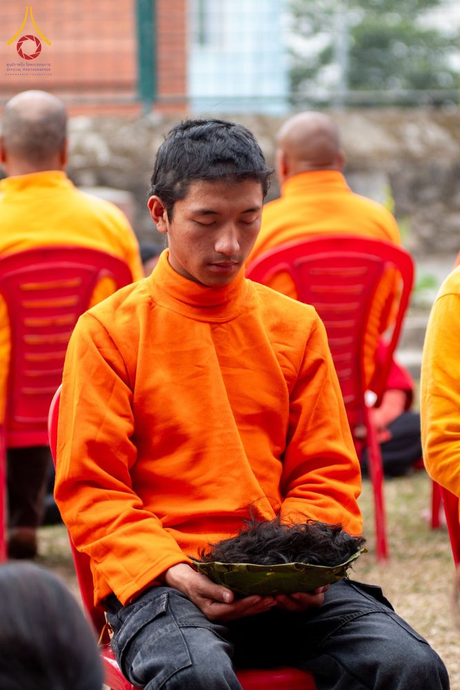 ภาพ No.209804:วันที่ 28 กุมภาพันธ์ พ.ศ.2568 พิธีเปิดโครงการบวชสามเณร พิธีถวายไทยธรรม พิธีขอขมามอบผ้าไตร  ณ เมืองปาตัน ประเทศเนปาล
