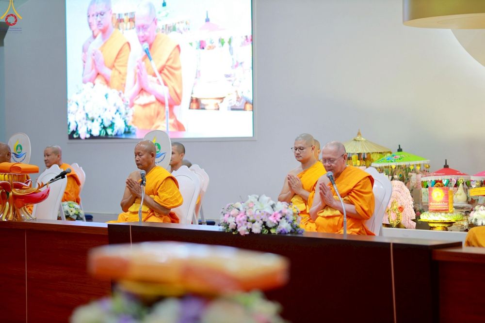 ภาพ No.261090:วันอังคารที่ 14 ตุลาคม พ.ศ. 2568 พิธีทอดกฐินสามัคคี "สร้างองค์พระเจดีย์เพื่อสร้างสันติภาพโลก" ขนาดหน้าตัก 10 เมตร ณ ศูนย์ปฏิบัติธรรมระยอง(บ้านช่องลม) ตำบลบางบุตร อำเภอบ้านค่าย จังหวัดระยอง