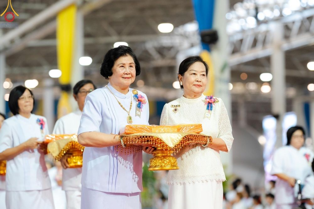 ภาพ No.178003:พิธีทอดผ้าป่าต้นสมบัติจักรพรรดิ ในวันอาทิตย์ที่ 1 ธันวาคม พ.ศ. 2567 ณ สภาธรรมกายสากล วัดพระธรรมกาย