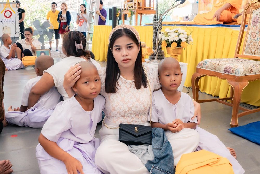 ภาพ No.133477:พิธีขอขมารับผ้าไตร, พิธีบรรพชาสามเณร, สามเณรออกบิณฑบาต ในโครงการบรรพชาสามเณร ฟื้นฟูพระพุทธศาสนาทั่วไทย  ณ ศูนย์ปฏิบัติธรรม และอบรมเยาวชนเมืองยะลา วันที่ 3 เมษายน พ.ศ. 2567