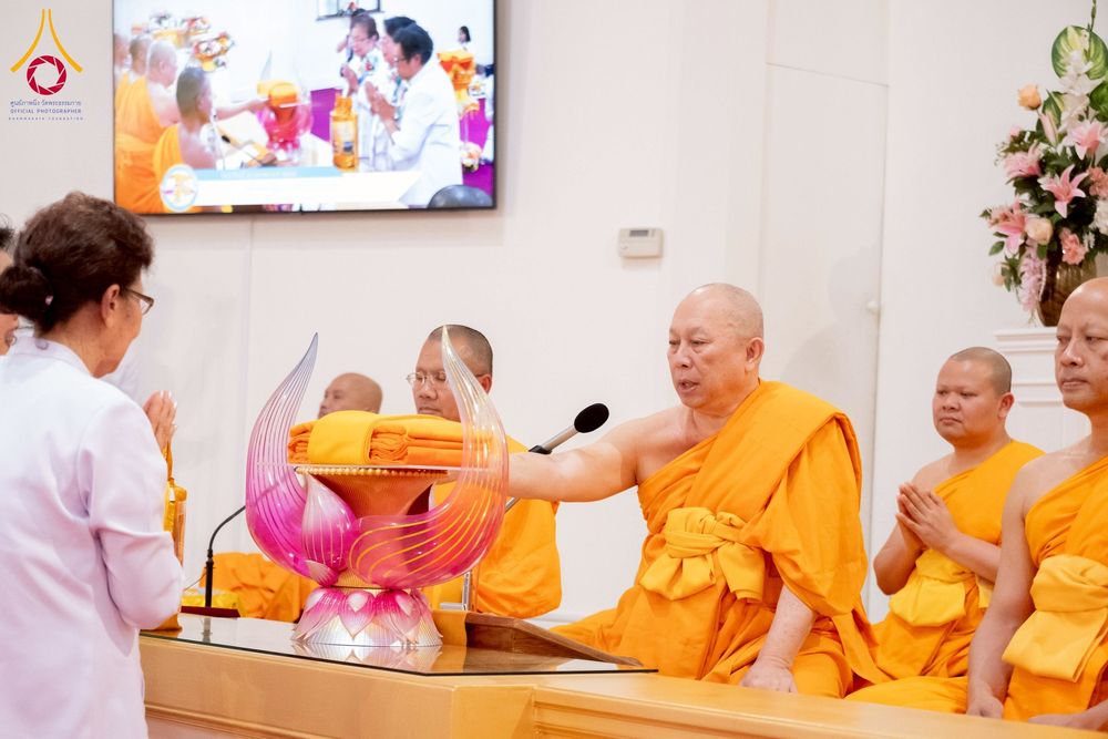 ภาพ No.274295:วันอาทิตย์ที่ 26 ตุลาคม พ.ศ. 2568  พิธีทอดกฐินธรรมชัย สร้างทุกสิ่ง ณ วัดพระธรรมกายออเรกอน ประเทศสหรัฐอเมริกา