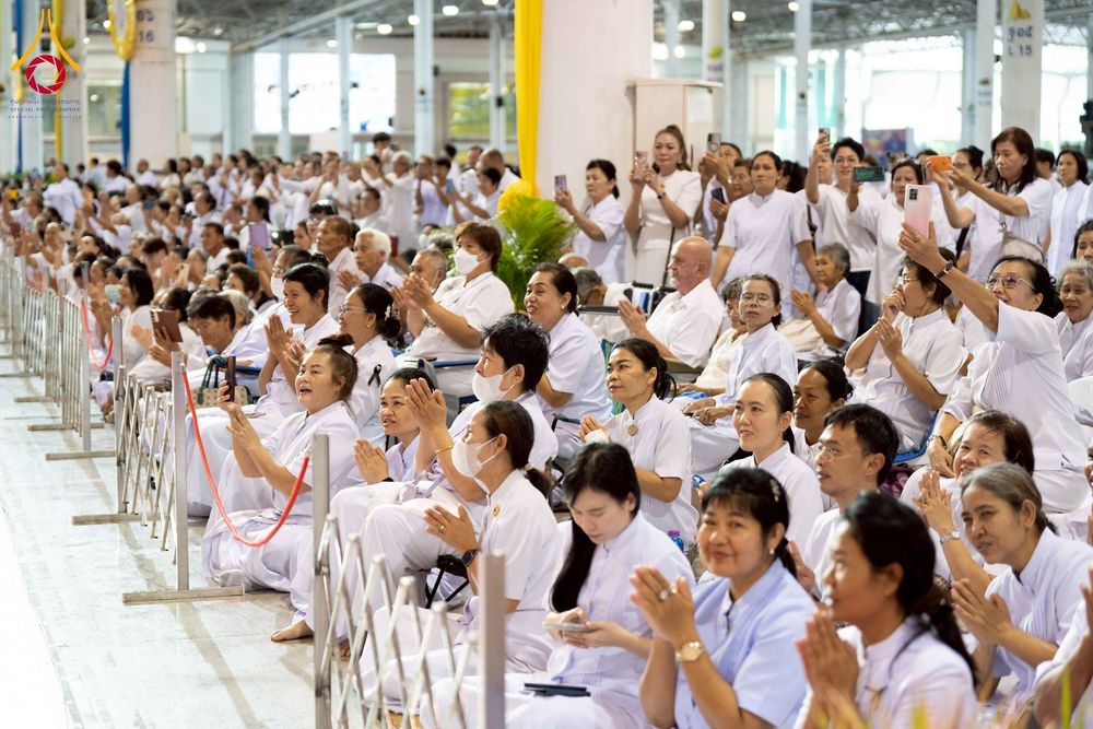 ภาพ No.264527:วันอาทิตย์ที่ 2 พฤศจิกายน พ.ศ. 2568 พิธีทอดกฐินสามัคคี ณ สภาธรรมกายสากล วัดพระธรรมกาย