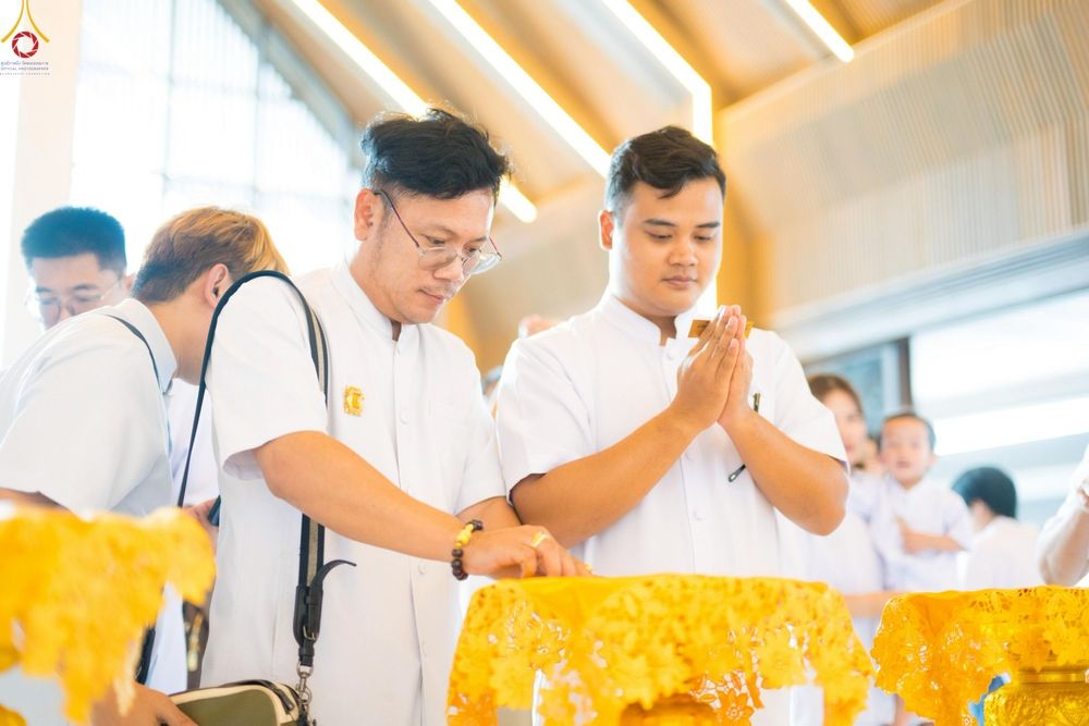 ภาพ No.249260:วันที่ 20 กันยายน พ.ศ. 2568 พิธีประดิษฐานรูปหล่อหลวงปู่วัดปากน้ำ ภาษีเจริญ ณ วิหารพระมงคลเทพมุนี (สด จนฺทสโร) ศูนย์ปฏิบัติธรรมภูเก็ต จ.ภูเก็ต