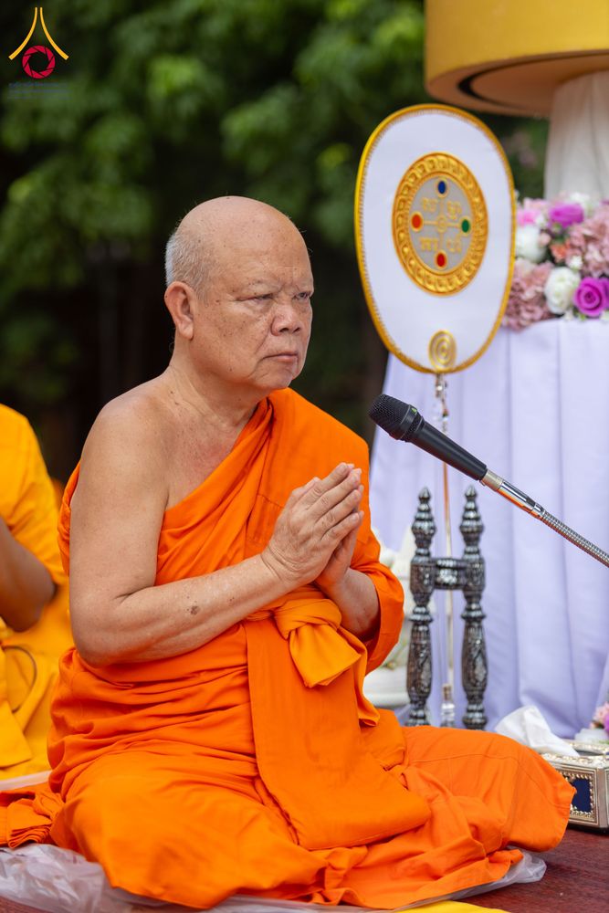ภาพ No.351467:วันที่ 22 กันยายน พ.ศ. 2569  พิธีตักบาตรสามเณรธรรมทายาท โครงการบรรพชาพัฒนาคุณธรรม จริยธรรม  สำหรับนักเรียนนายสิบตำรวจ (นสต.) รุ่นที่ 16 ศูนย์ฝึกอบรมตำรวจภูธรภาค 1  ณ วัดพระพุทธบาทราชวรมหาวิหาร
