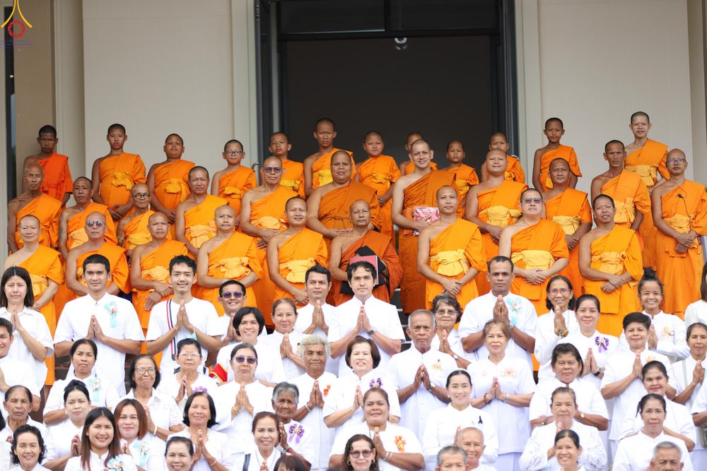 ภาพ No.281902:วันที่ 28 ตุลาคม พ.ศ 2568 พิธีทอดกฐินสามัคคีทั่วไทย 30,000 วัด  โดยคณะศิษยานุศิษย์ บูชาธรรม 81 ปี  หลวงพ่อธัมมชโย ณ ศูนย์ปฏิบัติธรรมพัทลุง