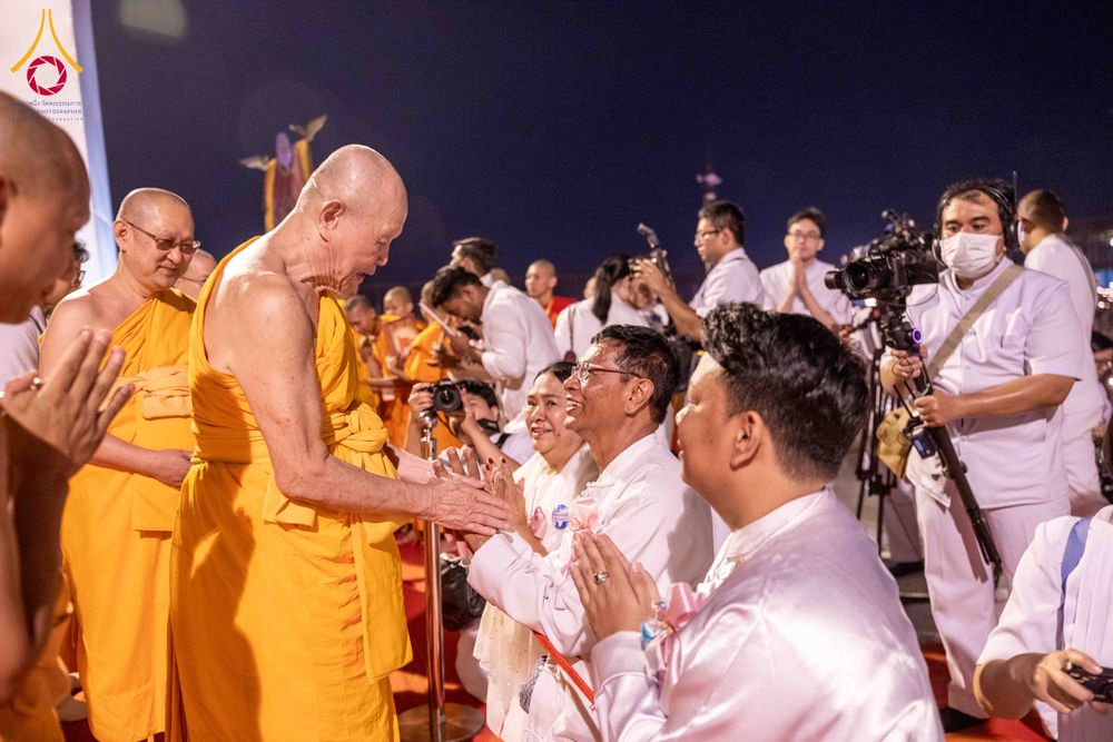 ภาพ No.312464:วันอังคารที่ 3 มีนาคม พ.ศ.2569 พิธีเวียนประทักษิณและจุดมาฆประทีป (ภาพชุดที่ 2) ณ ลานธรรมพระมหาธรรมกายเจดีย์ วัดพระธรรมกาย