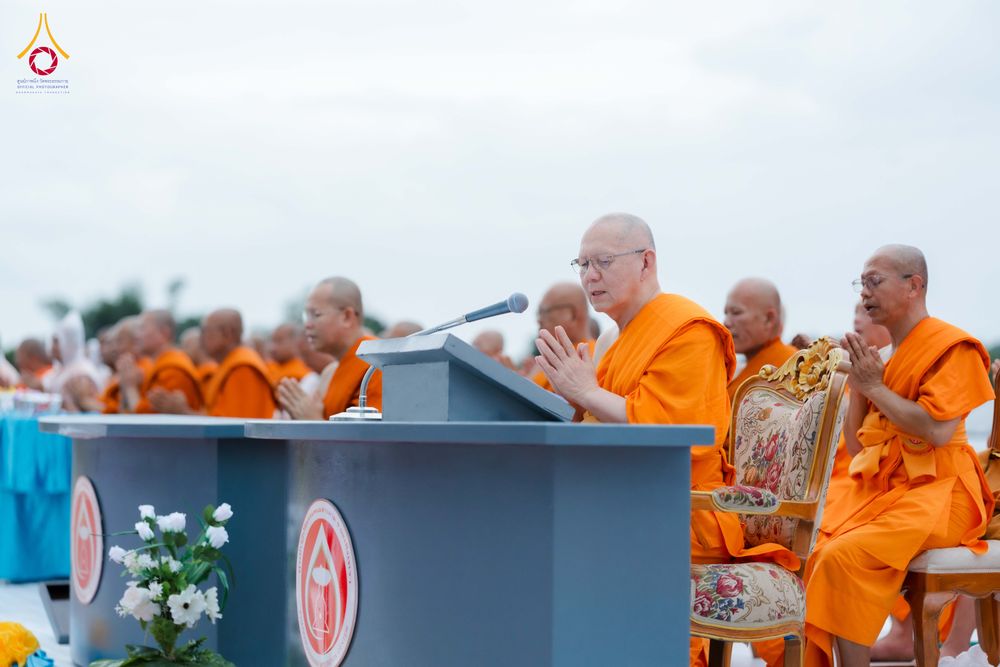 ภาพ No.346546:วันอาทิตย์ที่ 30 สิงหาคม พ.ศ.2569 พิธีทอดผ้าป่า สวดธรรมจักรกัปปวัตนสูตรกลั่นแผ่นดินโปรยรัตนชาติ  สถาปนาองค์พระเจดีย์เพื่อสร้างสันติภาพโลก  ณ ศูนย์ปฏิบัติธรรมพนมสารคาม (เพชรตะวัน) จังหวัดฉะเชิงเทรา