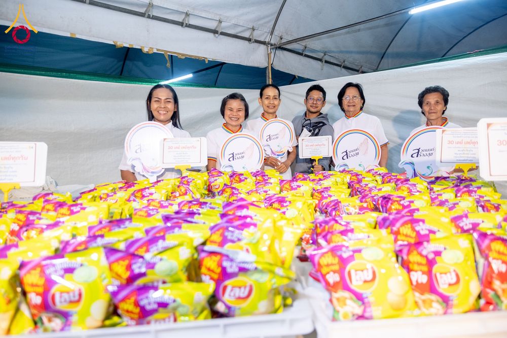 ภาพ No.292252:วันที่ 11 มกราคม พ.ศ. 2569 พิธีถวายภัตตาหารเป็นสังฆทาน แด่พระธรรมยาตรา ในโครงการธรรมยาตรา กตัญญูบูชา มหาปูชนียาจารย์ พระมงคลเทพมุนี(สด จนฺทสโร) พระผู้ปราบมาร อนุสรณ์สถาน 7 แห่ง ปีที่ 14 ณ  อนุสรณ์สถานลำดับที่ 2  สถานที่ตั้งมโนปณิธานบวชตลอดชีวิต อนุสรณ์สถ