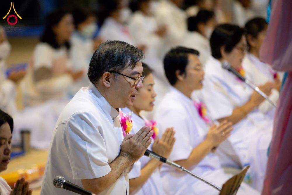 ภาพ No.293592:วันที่ 13 มกราคม พ.ศ. 2569 พิธีถวายภัตตาหารเป็นสังฆทาน แด่พระธรรมยาตรา ณ อนุสรณ์สถานมหาวิหารพระมงคลเทพมุนี (โลตัสแลนด์) อ.สองพี่น้อง จ.สุพรรณบุรี ในโครงการธรรมยาตรา กตัญญูบูชา มหาปูชนียาจารย์ พระมงคลเทพมุนี(สด จนฺทสโร) พระผู้ปราบมาร อนุสรณ์สถาน 7 แห่ง ปี