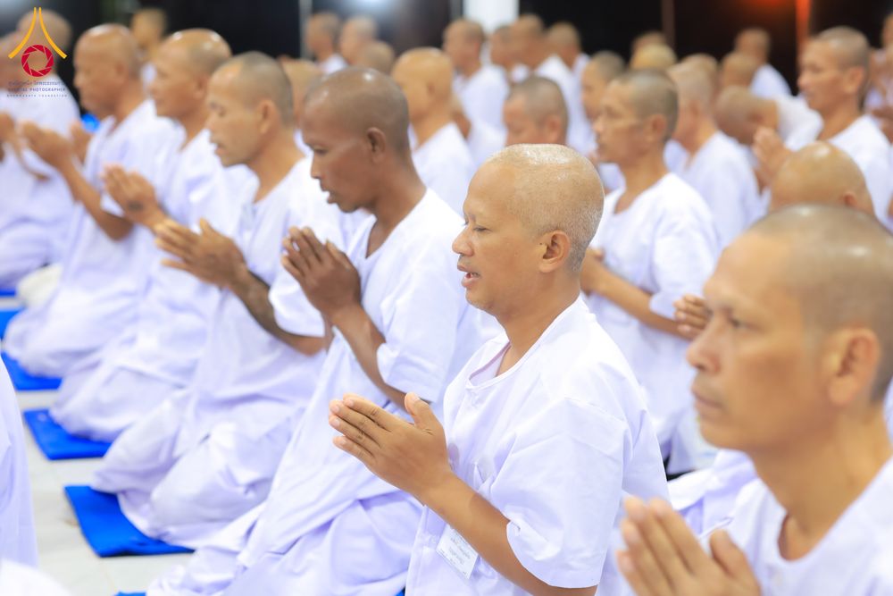 ภาพ No.285639:วันที่ 26-30  พฤศจิกายน พ.ศ. 2568  กิจกรรมสวดมนต์ นั่งสมาธิ ฟังธรรม ของนาคธรรมทายาท ในโครงการบวชบูชาธรรมมหาปูชนียาจารย์  ณ ศูนย์ปฏิบัติธรรมบุรีรัมย์ จ.บุรีรัมย์