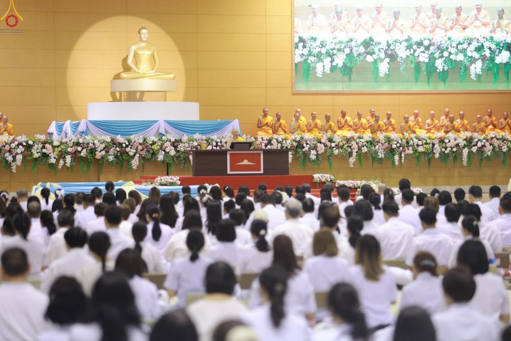 ภาพ No.311777:วันอังคารที่ 3 มีนาคม พ.ศ.2569 ปฏิบัติธรรมภาคสายวันมาฆบูชา พิธีถวายภัตตาหารเป็นสังฆทาน ณ สภาธรรมกายสากล วัดพระธรรมกาย