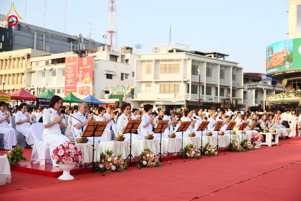 ภาพ No.312803:วันอาทิตย์ที่ 8 มีนาคม พ.ศ.2569 ทำบุญเมืองนครราชสีมา 558 ปี ตักบาตรพระ 10,000 รูป (ภาพชุดที่ 2)