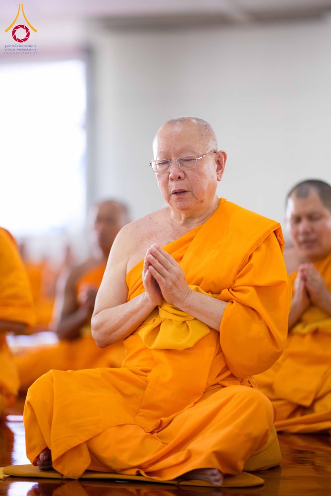 ภาพ No.329939:วันที่ 23 พฤษภาคม พ.ศ. 2569 พิธีถวายภัตตาหารเมนูสวรรค์ เพื่อการบรรลุธรรม ณ หอฉันคุณยายอาจารย์ฯ วัดพระธรรมกาย จังหวัดปทุมธานี