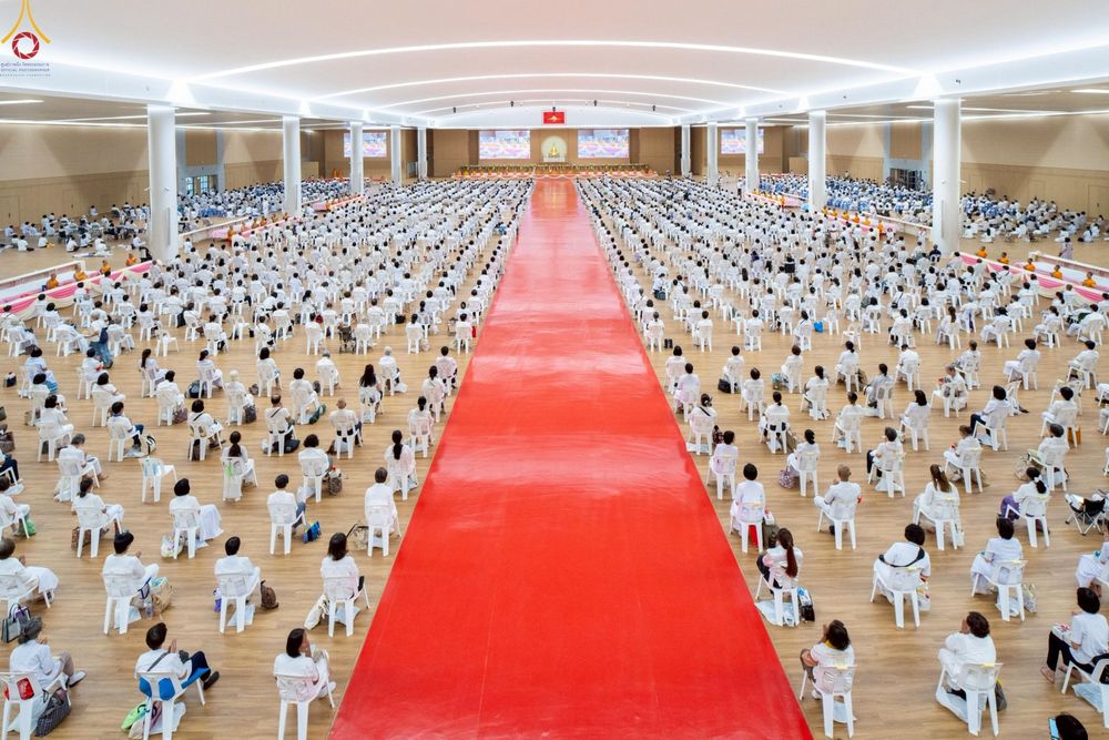 ภาพ No.225503:วันอาทิตย์ที่ 18 พฤษภาคม พ.ศ. 2568 พิธีร่วมบุญการศึกษา พระภิกษุ สามเณร ณ ห้องแก้วสารพัดนึก 2 วัดพระธรรมกาย