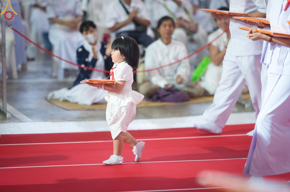 ภาพ No.177989:พิธีทอดผ้าป่าต้นสมบัติจักรพรรดิ ในวันอาทิตย์ที่ 1 ธันวาคม พ.ศ. 2567 ณ สภาธรรมกายสากล วัดพระธรรมกาย