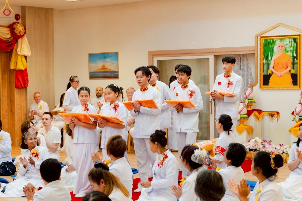 ภาพ No.254113:วันที่ 12 ตุลาคม พ.ศ. 2568 พิธีทอดกฐินวัดพระธรรมกายบูโรส ประเทศสวีเดน