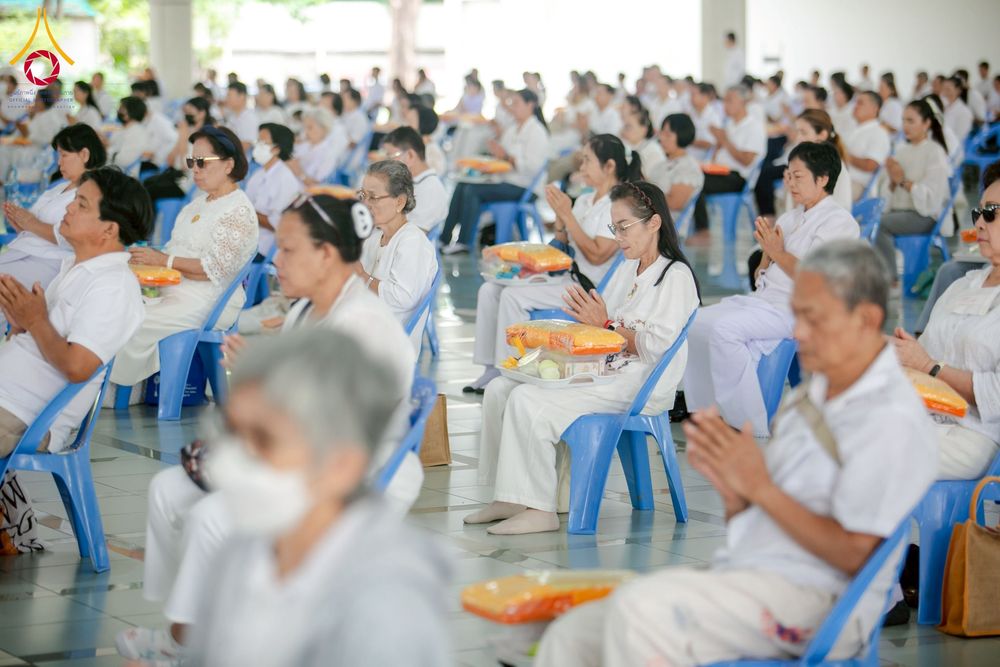 ภาพ No.265931:วันพุธที่ 5 พฤศจิกายน พ.ศ. 2568 (วันพระ ขึ้น 15 ค่ำ เดือน 12) พิธีบุพเปตพลี ครั้งที่ 172 ร่วมอุทิศบุญแด่หมู่ญาติที่ล่วงลับไปแล้ว และสืบทอดอายุพระพุทธศาสนา ณ หอฉันคุณยายอาจารย์ฯ วัดพระธรรมกาย