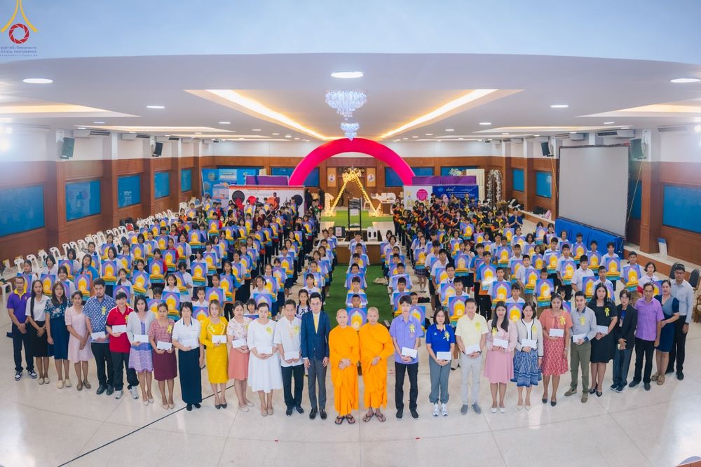 ภาพ No.106638:วันรวมพลังเด็กดี V-star ผู้นำฟื้นฟูศีลธรรมโลก จังหวัดสมุทรสาคร วันพฤหัสบดีที่ 28 ธันวาคม พ.ศ. 2566 ณ โรงเรียนสมุทรสาครวิทยาลัย อำเภอเมือง จังหวัดสมุทรสาคร