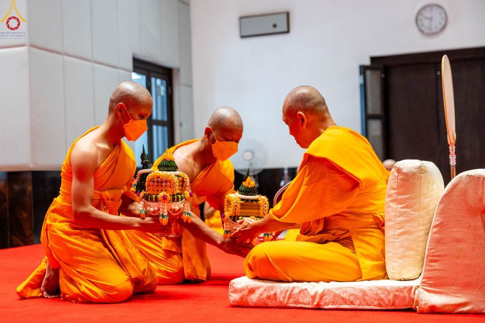 ภาพ No.84229:พิธีขอบรรพชา , พิธีขอสรณคมน์และศีล ,  พิธีรับบาตร , พิธีอุปสมบท ในโครงการบรรพชาอุปสมบทหมู่ธรรมทายาทรุ่นเข้าพรรษา และโครงการบรรพชาสามเณรโรงเรียนนานาชาติ รุ่นที่ 12 ณ โบสถ์พระไตรปิฎก วัดพระธรรมกาย วันที่ 22 กรกฎาคม พ.ศ. 2566