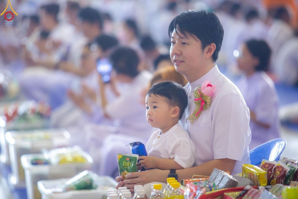 ภาพ No.136584:พิธีตักบาตร พิธีบูชาข้าวพระ ในวันอาทิตย์ต้นเดือนที่ 5 พฤษภาคม พ.ศ. 2567 ณ วัดพระธรรมกาย จ.ปทุมธานี
