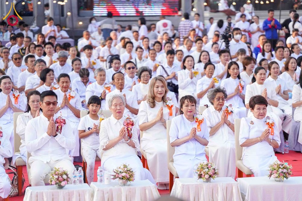 ภาพ No.312802:วันอาทิตย์ที่ 8 มีนาคม พ.ศ.2569 ทำบุญเมืองนครราชสีมา 558 ปี ตักบาตรพระ 10,000 รูป (ภาพชุดที่ 2)