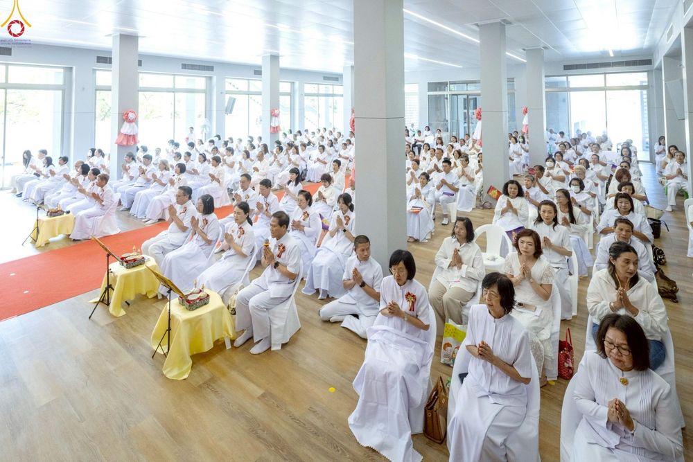 ภาพ No.249279:วันที่ 20 กันยายน พ.ศ. 2568 พิธีประดิษฐานรูปหล่อหลวงปู่วัดปากน้ำ ภาษีเจริญ ณ วิหารพระมงคลเทพมุนี (สด จนฺทสโร) ศูนย์ปฏิบัติธรรมภูเก็ต จ.ภูเก็ต