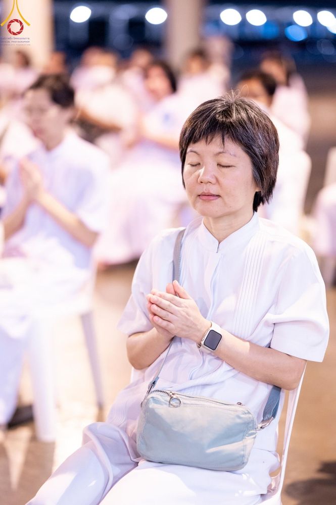ภาพ No.154908:พิธีจุดประทีป, พิธีฉลองชัยสวดมนต์บทธัมมจักกัปปวัตนสูตร ณ มหารัตนวิหารคด วัดพระธรรมกาย วันอังคารที่ 17 กันยายน พ.ศ. 2567