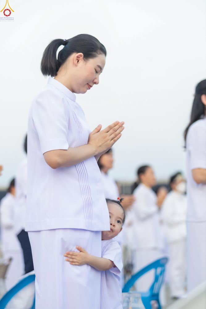 ภาพ No.307522:วันที่ 31 มกราคม พ.ศ. 2569 พิธีจุดประทีปธรรมถวายเป็นพุทธบูชา  และบูชาธรรมมหาปูชนียาจารย์ (ภาพชุดที่ 2) ณ วัดพระธรรมกาย ปทุมธานี ในโครงการธรรมยาตรา กตัญญูบูชา มหาปูชนียาจารย์ พระมงคลเทพมุนี(สด จนฺทสโร) พระผู้ปราบมาร อนุสรณ์สถาน 7 แห่ง ปีที่ 14