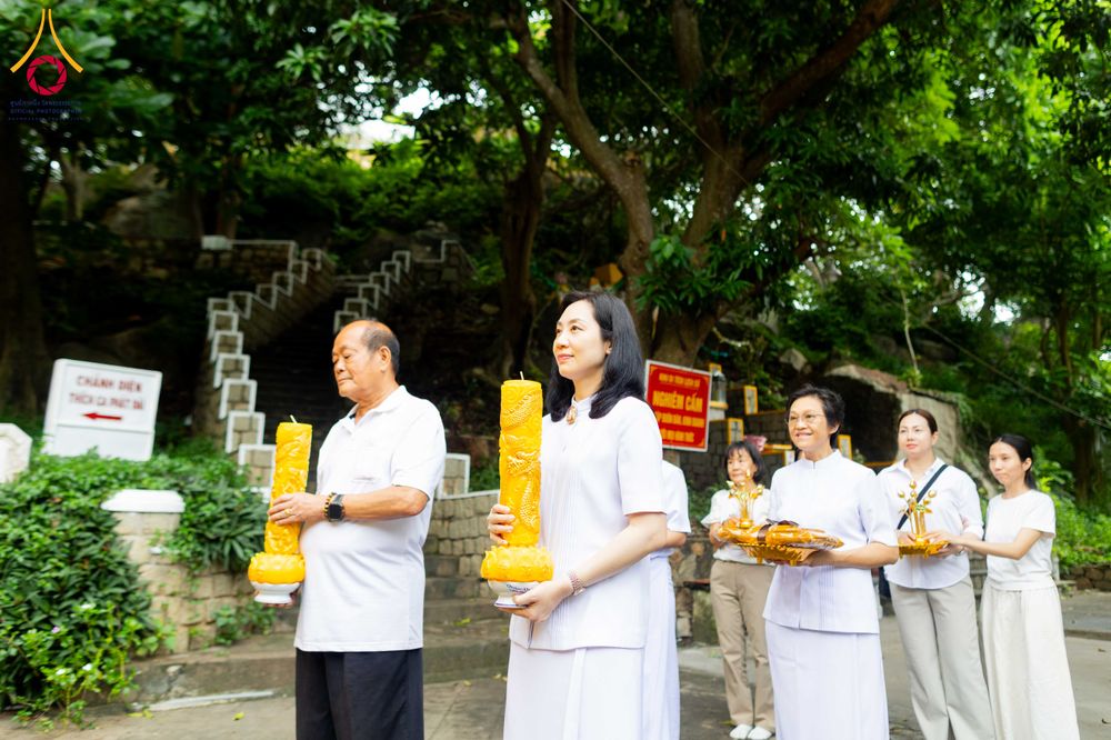 ภาพ No.344508:วันที่ 8-11 สิงหาคม พ.ศ.2569 “ประเพณีเข้าพรรษา เชื่อมพระพุทธศาสนาสองแผ่นดิน” ถวายเทียนพรรษา 9 วัด ณ นครโฮจิมินห์ สาธารณรัฐสังคมนิยมเวียดนาม