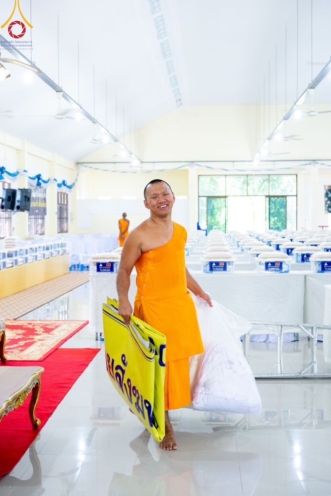 ภาพ No.311113:วันพฤหัสบดีที่ 26 กุมภาพันธ์ พ.ศ. 2569 พิธีถวายสังฆทานแด่คณะสงฆ์ 323 วัด ปีที่ 22 ครั้งที่ 182 พิธีมอบกองทุนหนุนแรงใจช่วยครูใต้ ปีที่ 19 ครั้งที่ 145 และพิธีทำบุญอุทิศส่วนกุศลให้ผู้วายชนม์