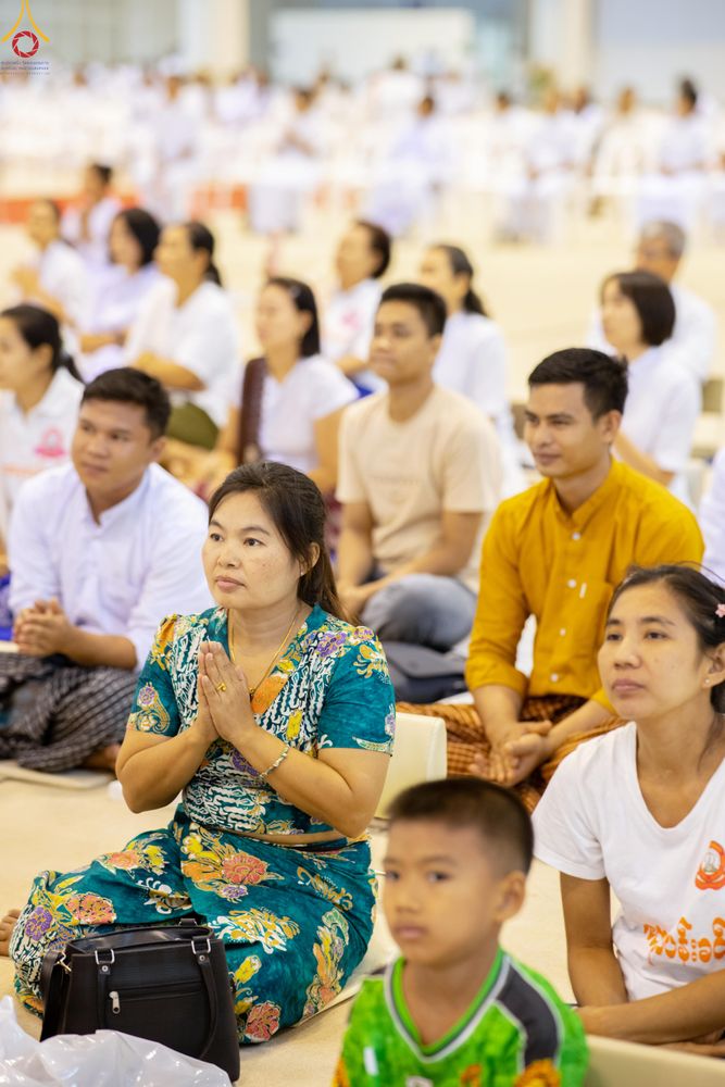 ภาพ No.327823:วันที่ 3 พฤษภาคม พ.ศ.2569 พิธีรับมอบพระบรมสารีริกธาตุ จากสาธารณรัฐแห่งสหภาพเมียนมา ณ ห้องแก้วสารพัดนึก วัดพระธรรมกาย