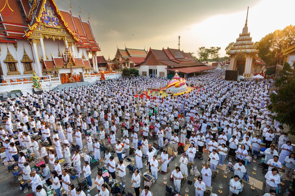 ภาพ No.296859:วันที่ 17 มกราคม พ.ศ. 2569 พิธีจุดประทีปถวายเป็นพุทธบูชา และบูชาธรรมมหาปูชนียาจารย์  ณ วัดโบสถ์บน ต.บางคูเวียง จ.นนทบุรี อนุสรณ์สถานลำดับที่ 4 สถานที่เกิดด้วยกายธรรม ในโครงการธรรมยาตรา กตัญญูบูชา มหาปูชนียาจารย์ พระมงคลเทพมุนี(สด จนฺทสโร) พระผู้ปราบมาร อ