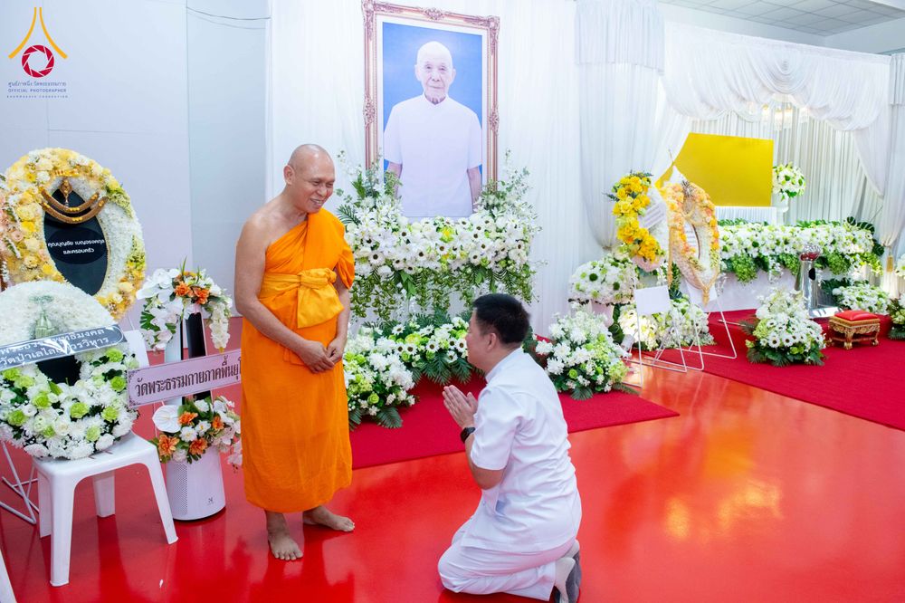 ภาพ No.314510:วันศุกร์ที่ 20 มีนาคม พ.ศ. 2569 พิธีบำเพ็ญกุศล คุณพ่อณรงค์ จินตมากุล โยมบิดา พระครูปลัดรัตนวีรวัฒน์ (รังสฤษดิ์ อิทฺธิจินตโก) ที่ปรึกษาเจ้าคณะจังหวัดปทุมธานี เจ้าอาวาสวัดพระธรรมกาย  ณ ห้องปลูกศรัทธา 2 วัดพระธรรมกาย ปทุมธานี