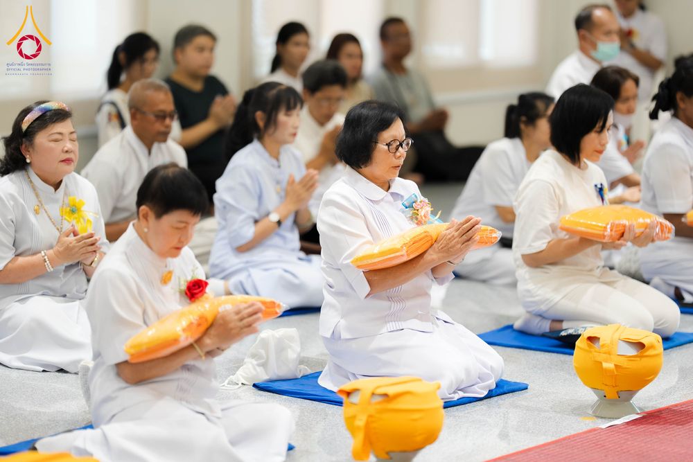 ภาพ No.341282:วันอาทิตย์ที่ 26 กรกฎาคม พ.ศ. 2569 ​โครงการอุปสมบทหมู่บูชาธรรมมหาปูชนียาจารย์ รุ่นที่ ๑ วัดกลางธนรินทร์ ต.บ้านแป้ง อ.พรหมบุรี จ.สิงห์บุรี