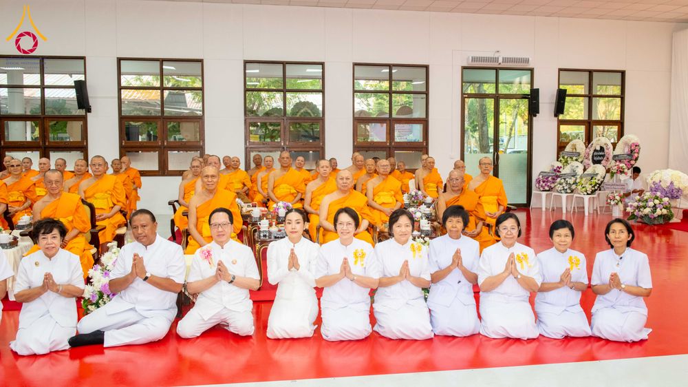 ภาพ No.315330:วันอังคารที่ 24 มีนาคม พ.ศ. 2569 พิธีบำเพ็ญกุศล คุณพ่อณรงค์ จินตมากุล  สิริอายุ 99 ปี 11 เดือน โยมบิดา พระครูปลัดรัตนวีรวัฒน์ (รังสฤษดิ์ อิทฺธิจินตโก) ที่ปรึกษาเจ้าคณะจังหวัดปทุมธานี เจ้าอาวาสวัดพระธรรมกาย  ณ ห้องปลูกศรัทธา 2 วัดพระธรรมกาย ปทุมธานี